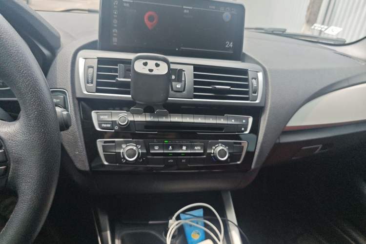 Used BMW 1 Series 2016 118i Leading Model Audio And AC Panel