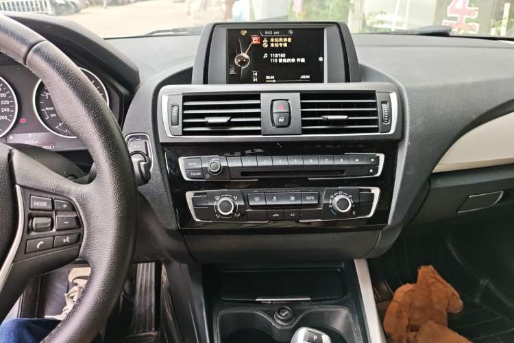 Used BMW 1 Series 2016 118i Leading Model Audio And AC Panel