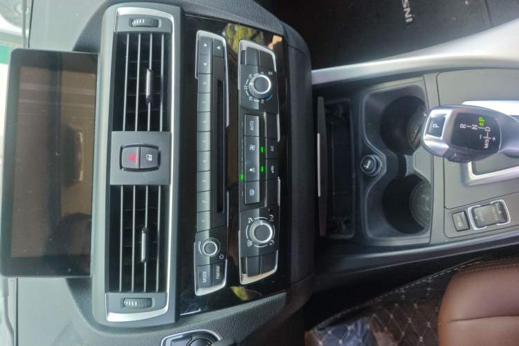 Used BMW 1 Series 2016 118i Leading Model Audio And AC Panel