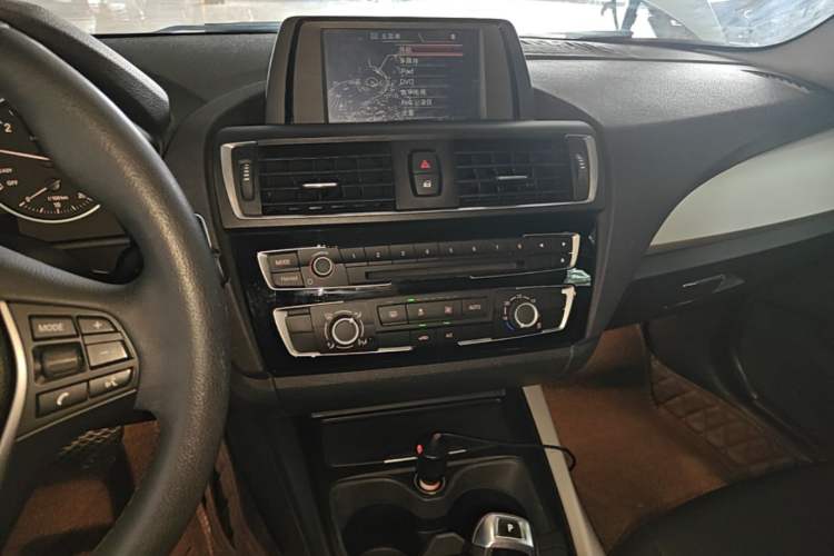 Used BMW 1 Series 2016 118i Leading Model Audio And AC Panel