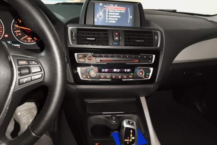 Used BMW 1 Series 2016 120i Leading Model Audio And AC Panel
