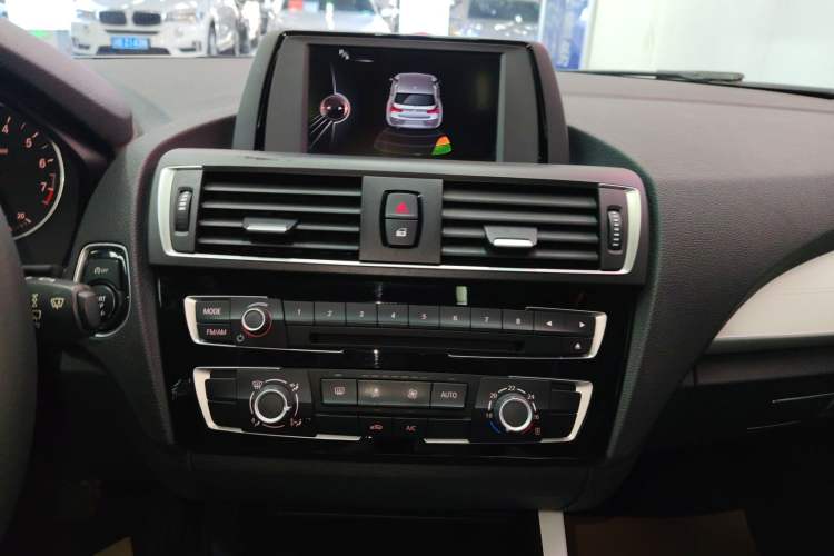Used BMW 1 Series 2016 118i Urban Design Package Audio And AC Panel