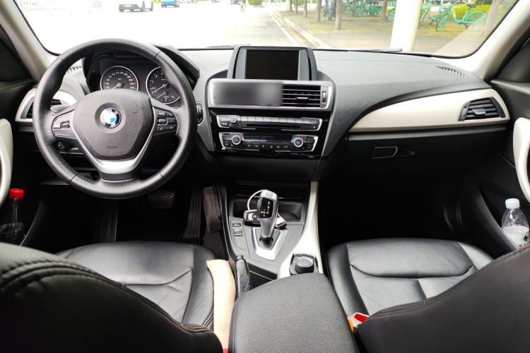 Used BMW 1 Series 2016 120i Leading Model Center Console