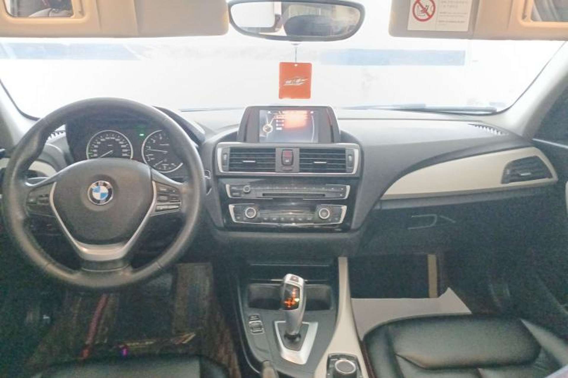Used BMW 1 Series 2016 120i Leading Model Center Console