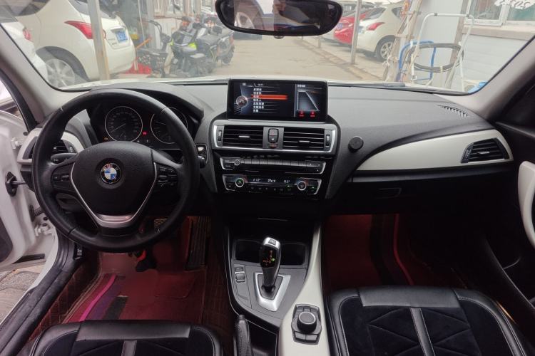 Used BMW 1 Series 2016 120i Leading Model Center Console