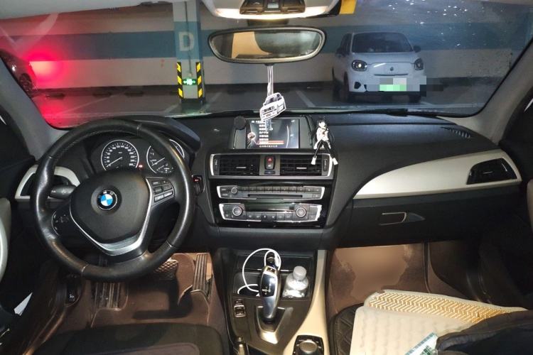 Used BMW 1 Series 2016 120i Leading Model Center Console