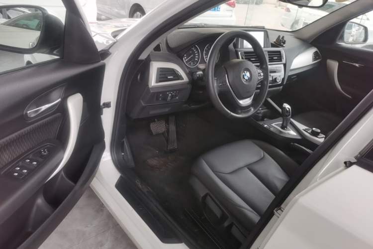 Used BMW 1 Series 2016 118i Leading Model Driver Seat