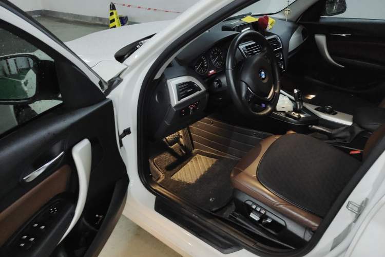 Used BMW 1 Series 2016 120i Leading Model Driver Seat