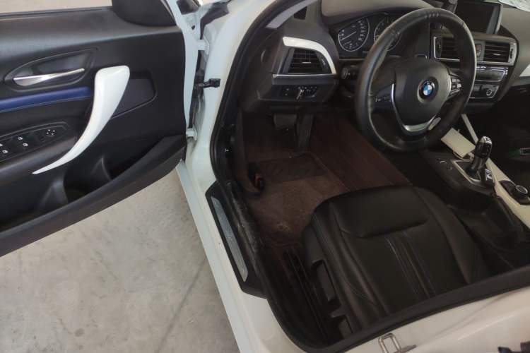 Used BMW 1 Series 2016 118i Urban Design Package Driver Seat