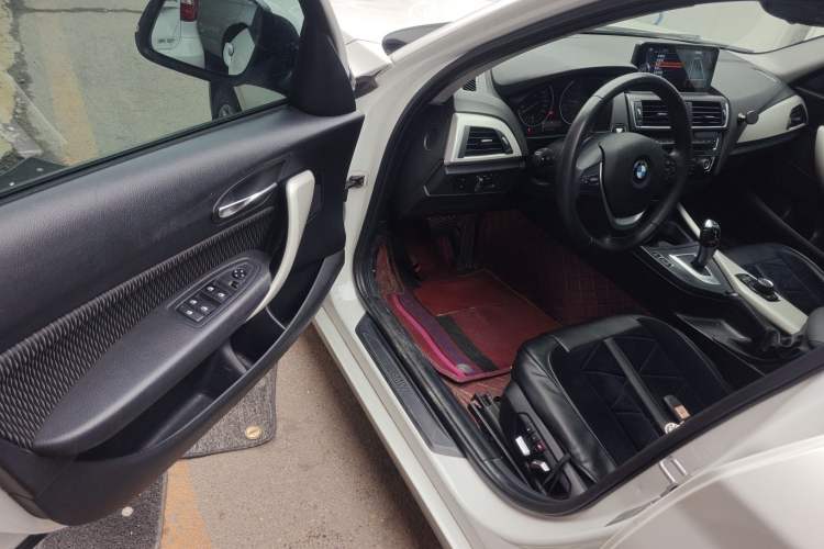 Used BMW 1 Series 2016 120i Leading Model Driver Seat