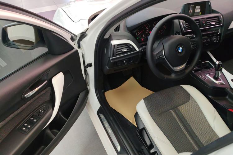 Used BMW 1 Series 2016 118i Urban Design Package Driver Seat