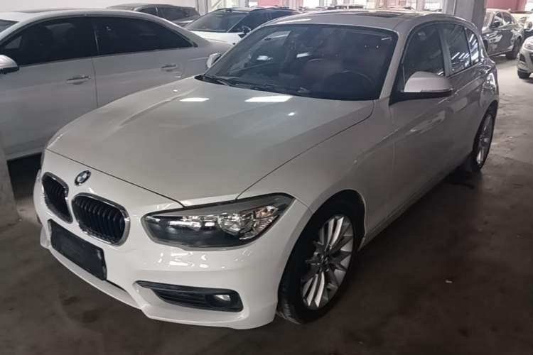 Used BMW 1 Series 2016 120i Leading Model Guazi used car, China used car export, Used car for sale, Used cars, Cheapest cars for sale