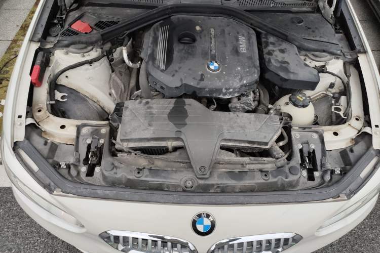 Used BMW 1 Series 2016 118i Leading Model Engine Bay