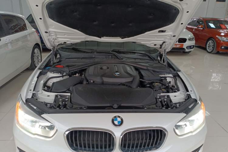 Used BMW 1 Series 2016 120i Leading Model Engine Bay