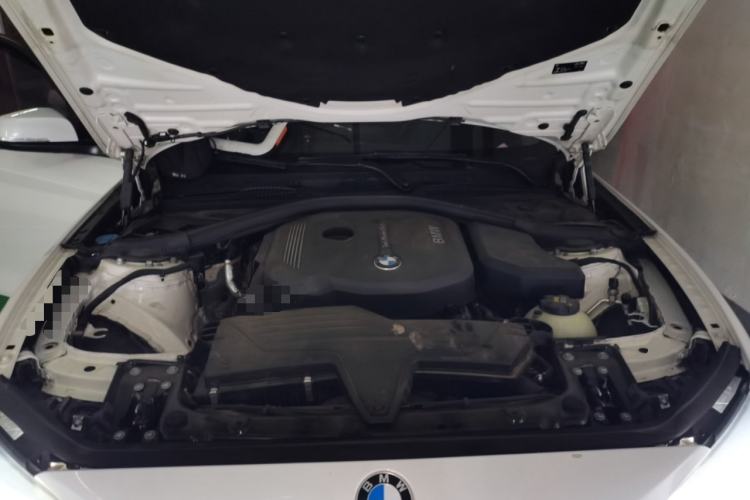 Used BMW 1 Series 2016 118i Leading Model Engine Bay