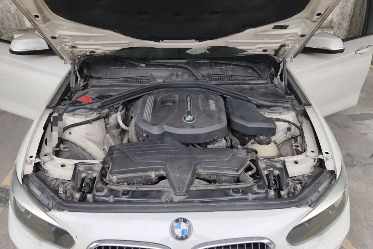 Used BMW 1 Series 2016 118i Leading Model Engine Bay