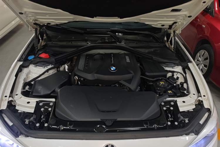 Used BMW 1 Series 2016 120i Leading Model Engine Bay