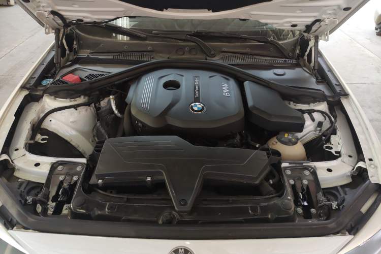 Used BMW 1 Series 2016 118i Urban Design Package Engine Bay