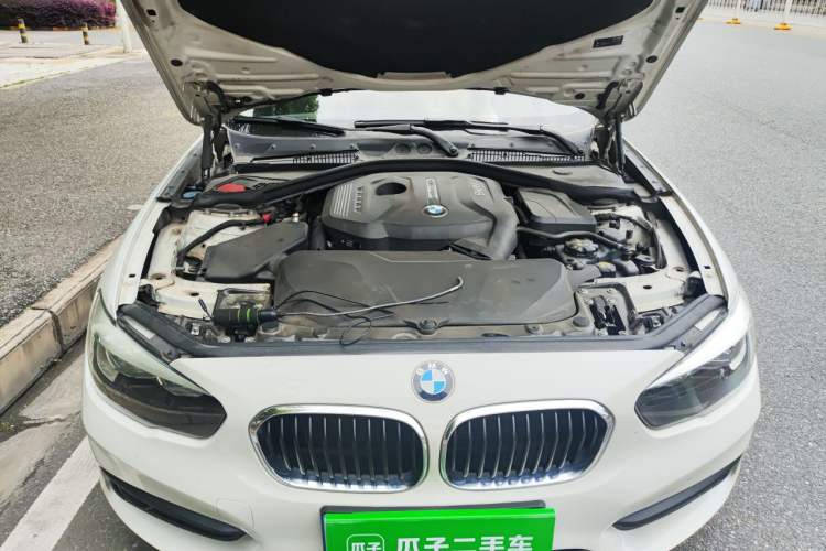 Used BMW 1 Series 2016 120i Leading Model Engine Bay