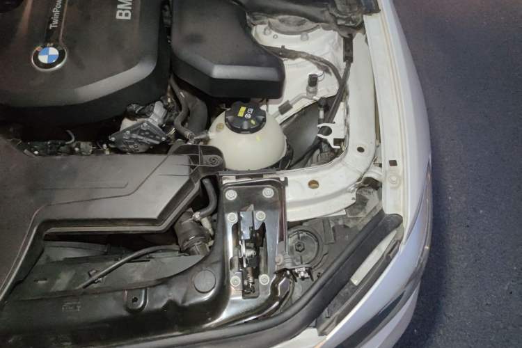Used BMW 1 Series 2016 118i Leading Model Engine Bay Left