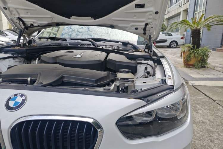 Used BMW 1 Series 2016 118i Leading Model Engine Bay Left