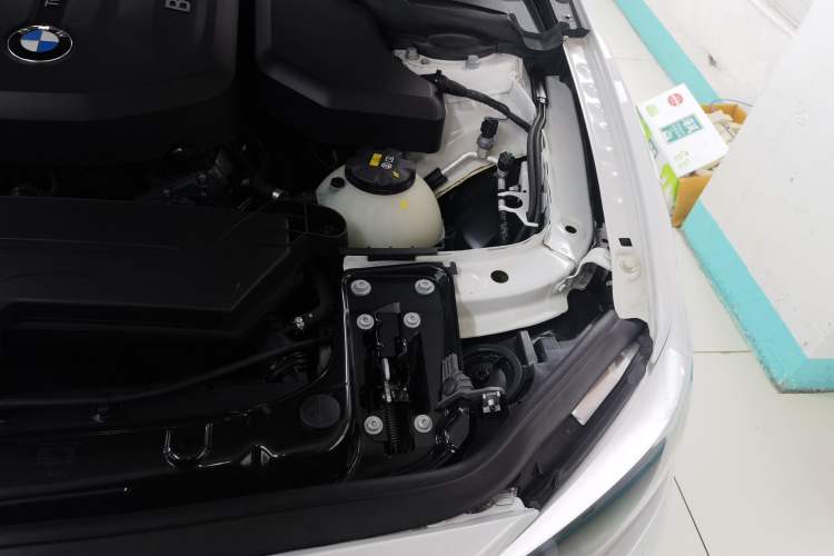 Used BMW 1 Series 2016 118i Urban Design Package Engine Bay Left
