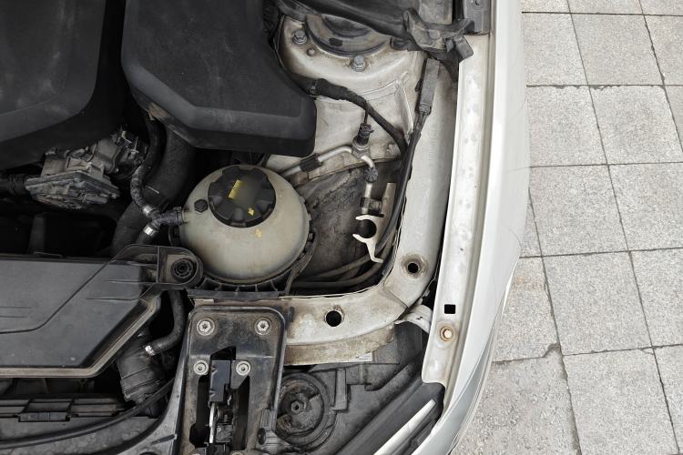 Used BMW 1 Series 2016 118i Leading Model Engine Bay Left