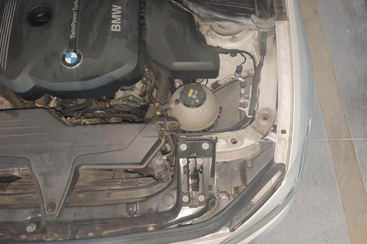 Used BMW 1 Series 2016 118i Leading Model Engine Bay Left