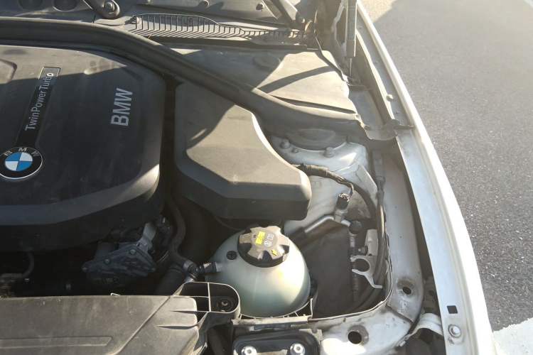 Used BMW 1 Series 2016 118i Leading Model Engine Bay Left