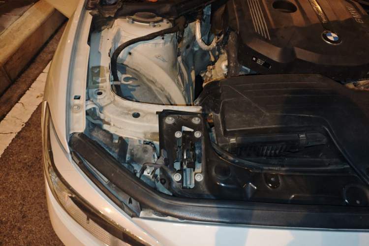 Used BMW 1 Series 2016 118i Leading Model Engine Bay Right