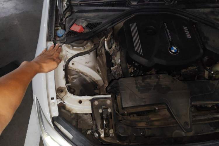 Used BMW 1 Series 2016 118i Leading Model Engine Bay Right