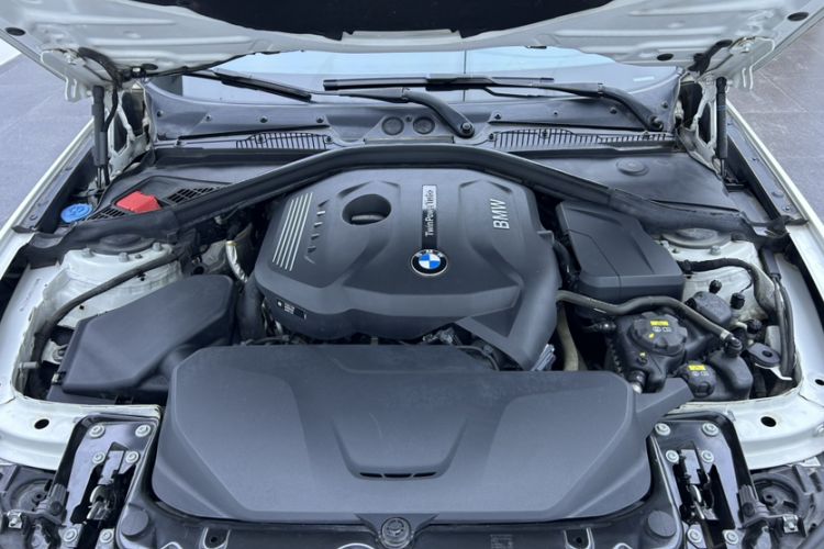 Used BMW 1 Series 2016 120i Leading Model Engine Bay
