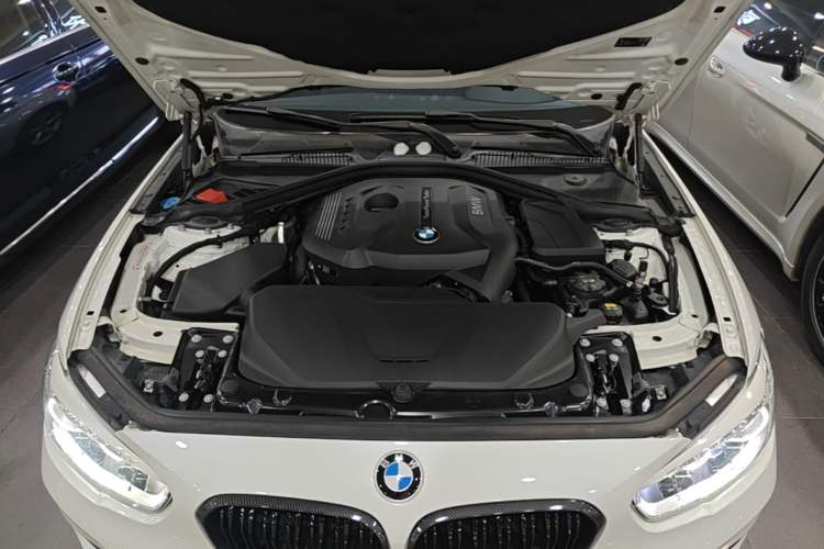 Used BMW 1 Series 2016 120i Sport Design Package Engine Bay