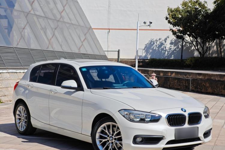 Used BMW 1 Series 2016 120i Leading Model Exterior 1
