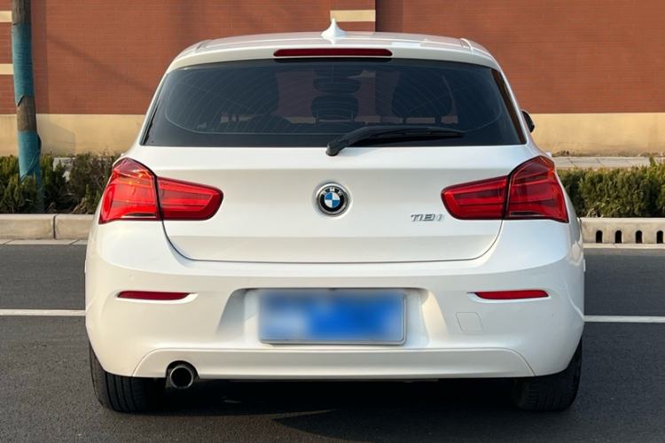 Used BMW 1 Series 2016 118i Leading Model Exterior 1