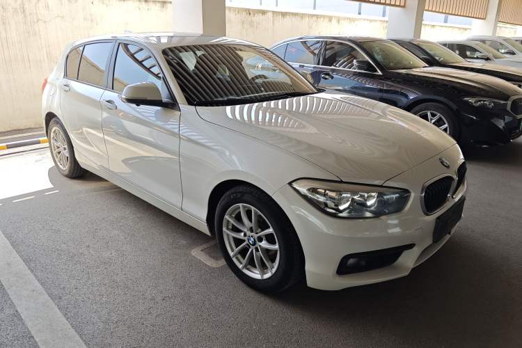 Used BMW 1 Series 2016 118i Leading Model Exterior 1