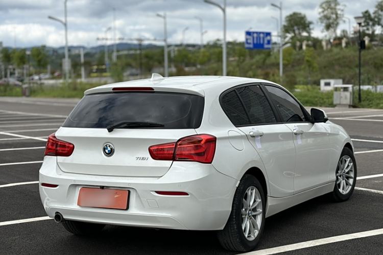 Used BMW 1 Series 2016 118i Leading Model Exterior 1
