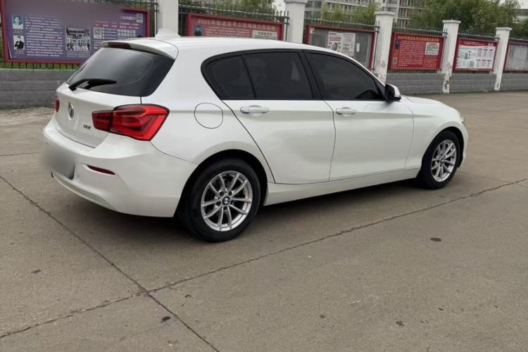 Used BMW 1 Series 2016 118i Leading Model Exterior 2