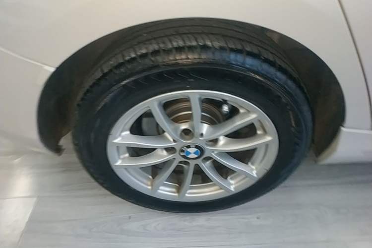 Used BMW 1 Series 2016 118i Leading Model Exterior 2