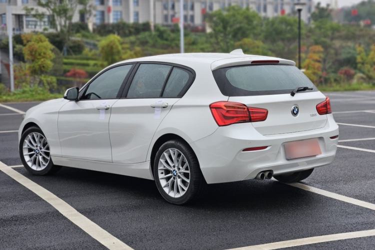 Used BMW 1 Series 2016 120i Leading Model Exterior 3