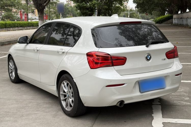 Used BMW 1 Series 2016 118i Leading Model Exterior 3