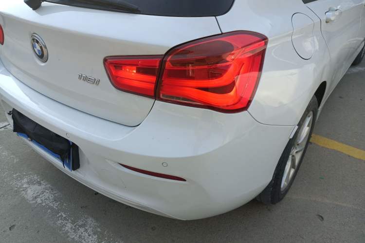 Used BMW 1 Series 2016 118i Urban Design Package Exterior 3