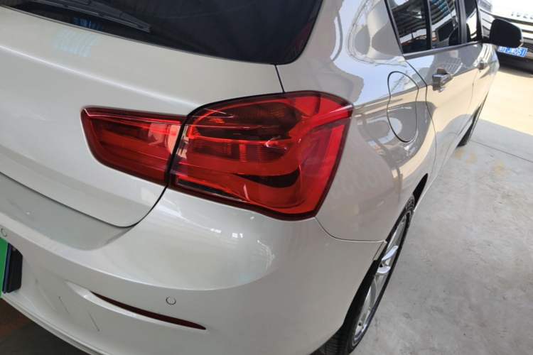 Used BMW 1 Series 2016 118i Leading Model Exterior 3