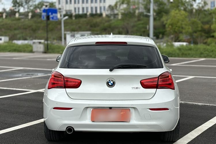 Used BMW 1 Series 2016 118i Leading Model Exterior 3