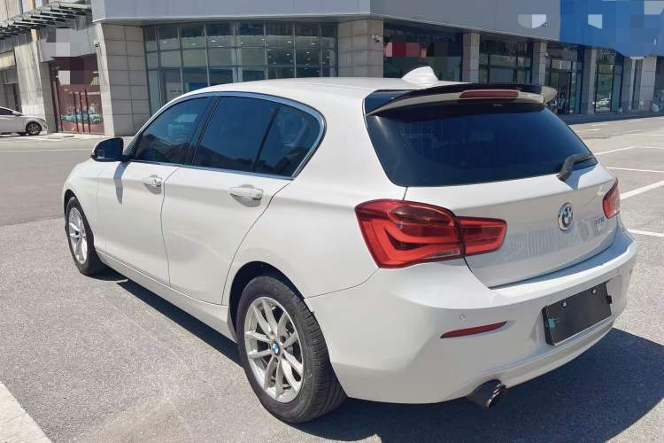 Used BMW 1 Series 2016 118i Leading Model Exterior 3