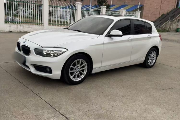 Used BMW 1 Series 2016 118i Leading Model Exterior 4