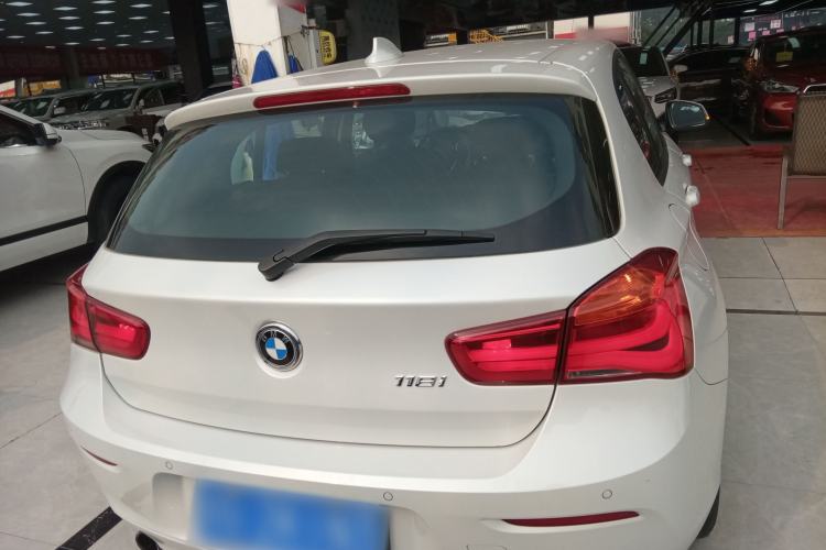 Used BMW 1 Series 2016 118i Leading Model Exterior 4