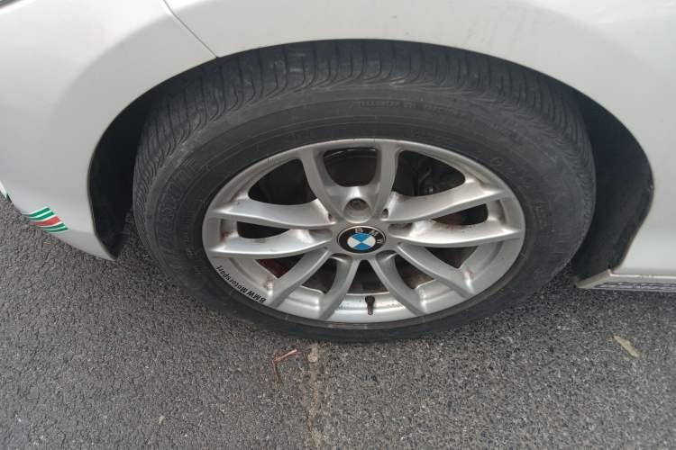 Used BMW 1 Series 2016 118i Leading Model Exterior 4