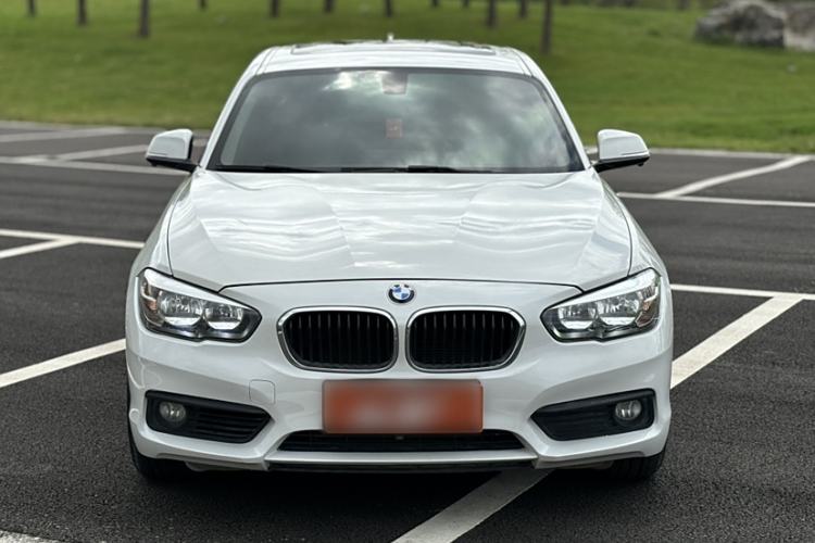 Used BMW 1 Series 2016 118i Leading Model Exterior 4