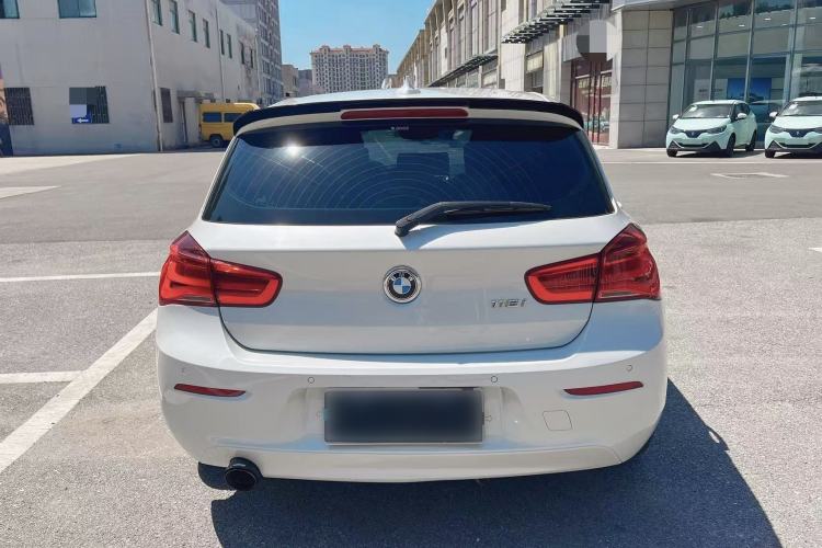 Used BMW 1 Series 2016 118i Leading Model Exterior 4